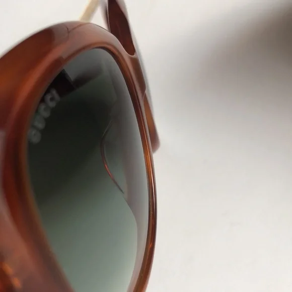 Gucci Sunglasses - Picture 9 of 16